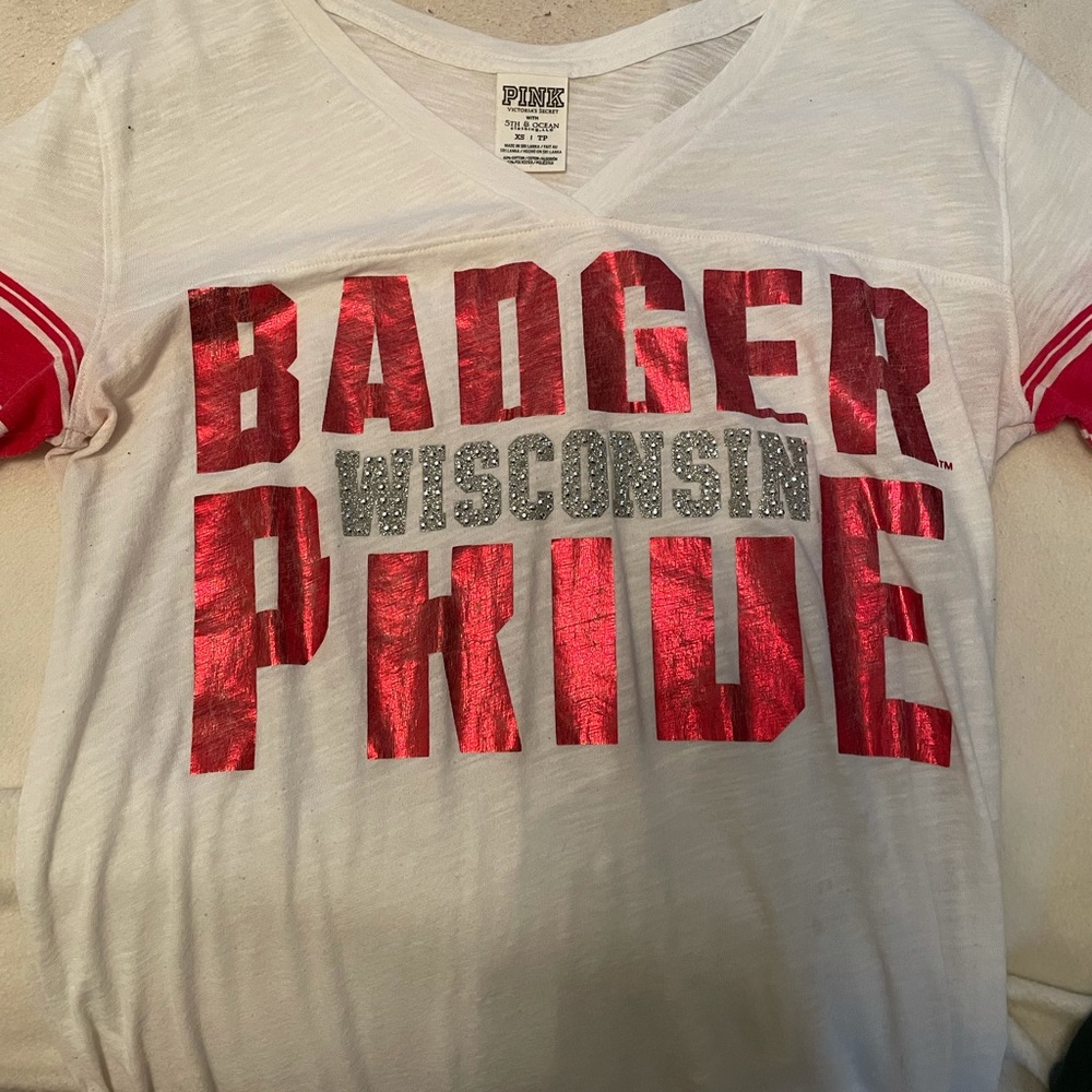 VS PINK Wisconsin Badger Tee